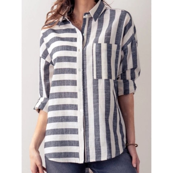 Soft Surroundings Tops - 𝅺SOFT Surroundings Camina Gray Stripe Print Linen Button Down Shirt Size Medium